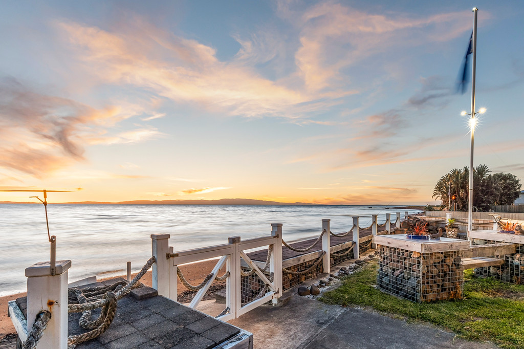 Absolute Beachfront on the Firth of Thames