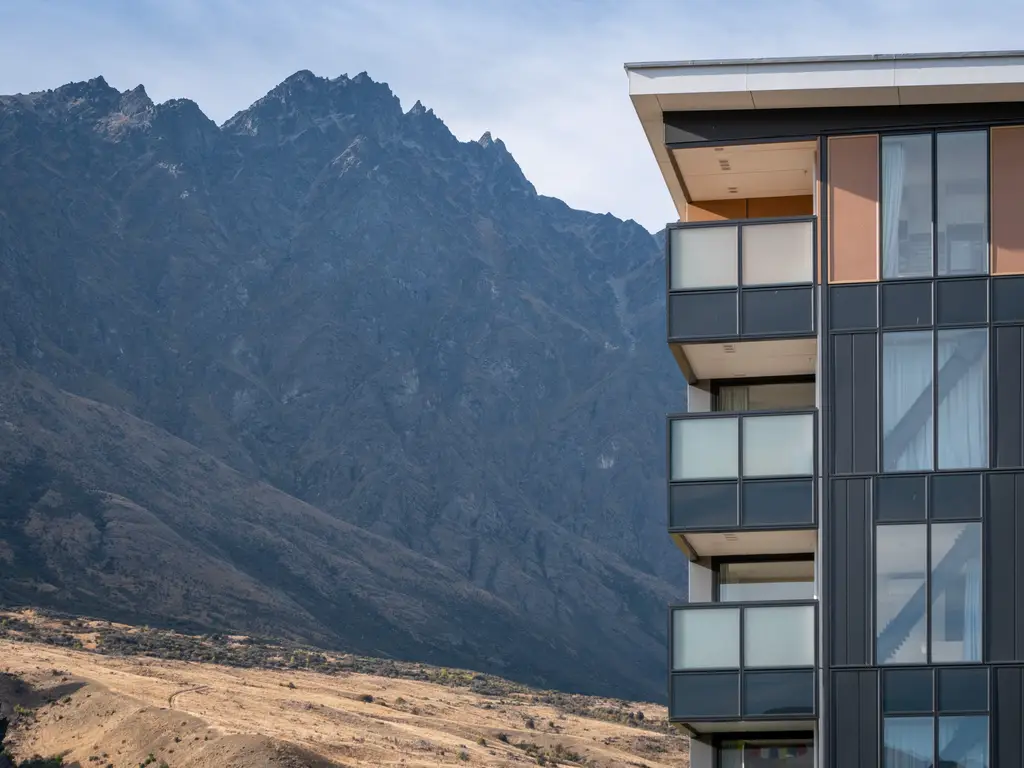 Apt114LQApartments-1