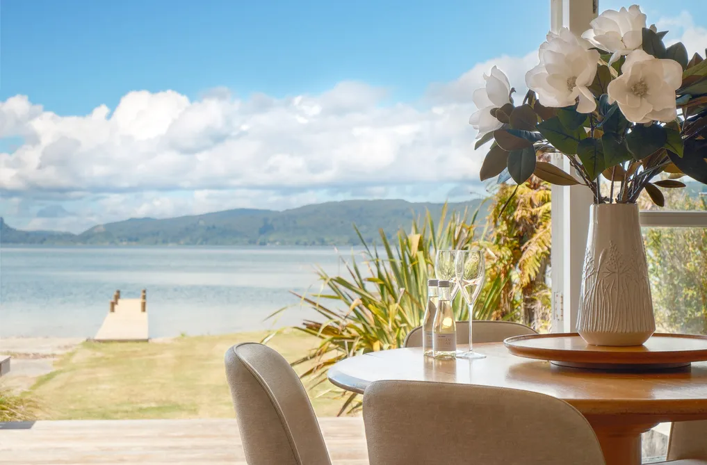 Lawn to Lake Living at Lake Rotoiti