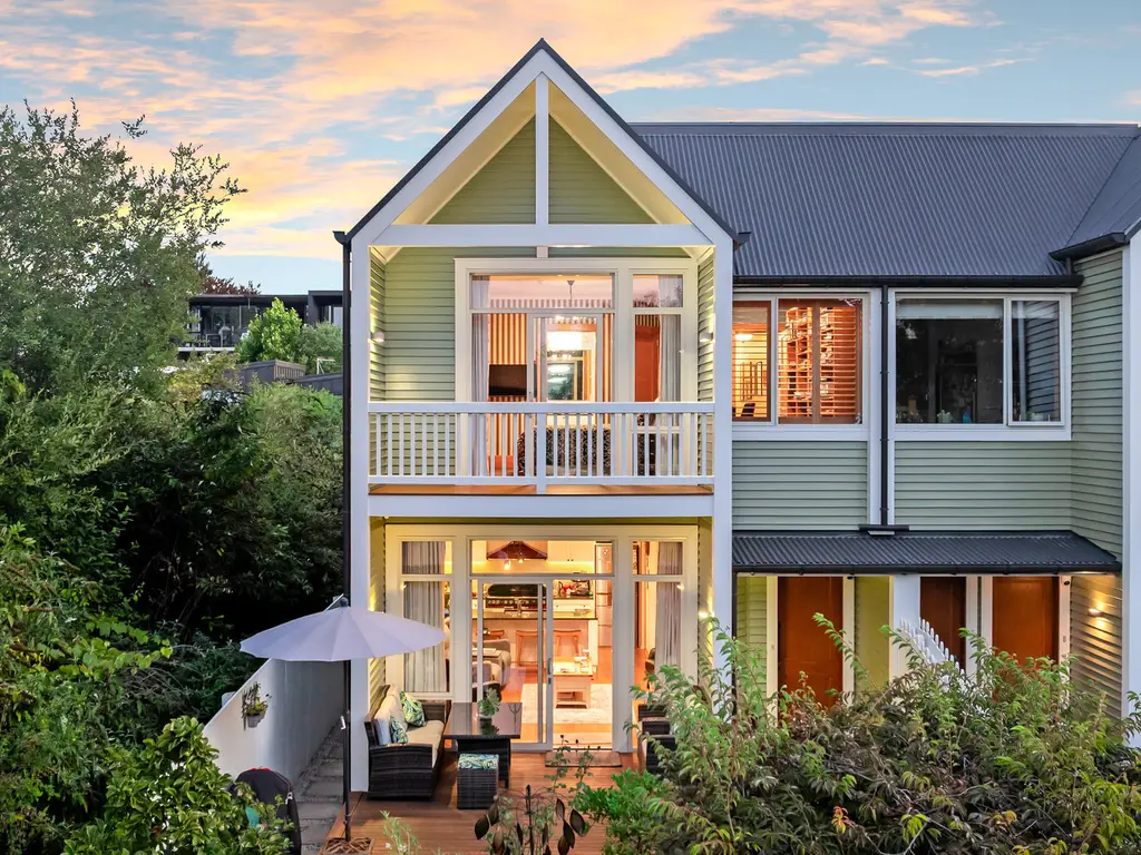 050_Open2view_ID604259-92_Chester_Street_East