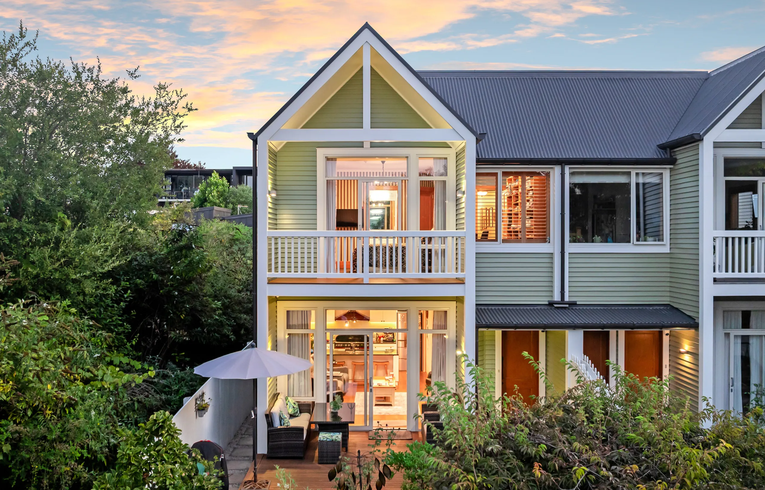 050_Open2view_ID604259-92_Chester_Street_East