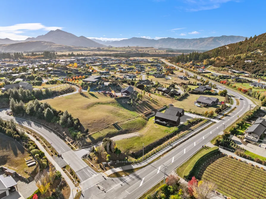 2,000 sq m Section - Build Your Wanaka Dream!