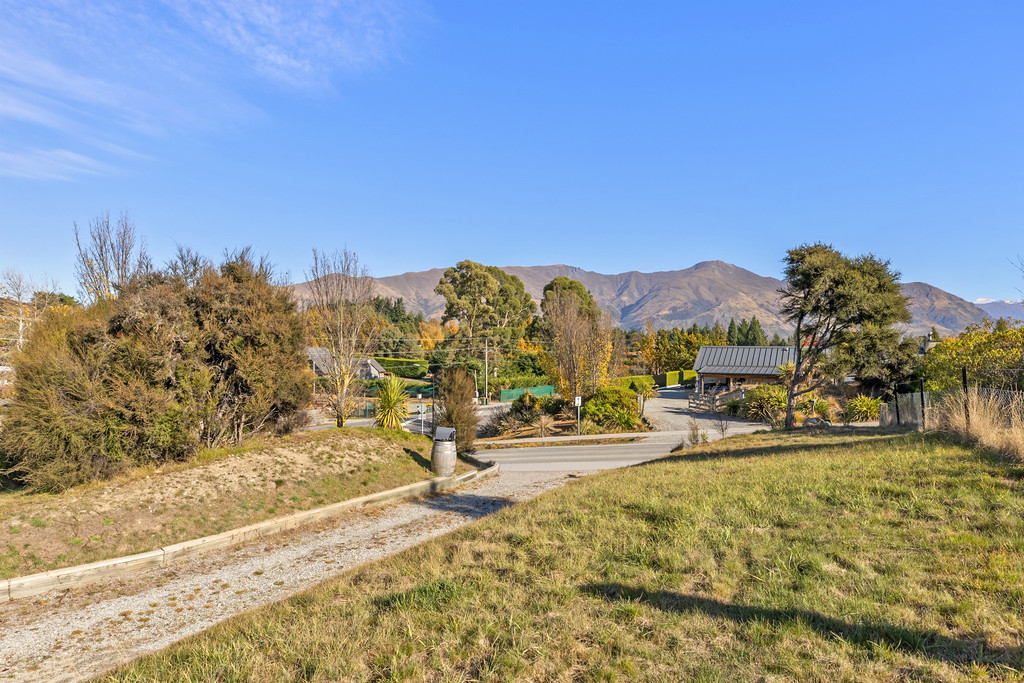 2,000 sq m Section - Build Your Wanaka Dream!