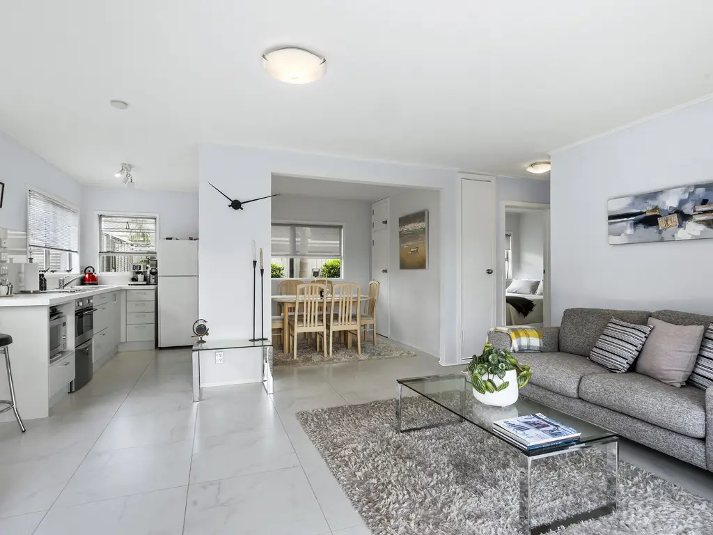 2-17 Speight Rd-24-Low res
