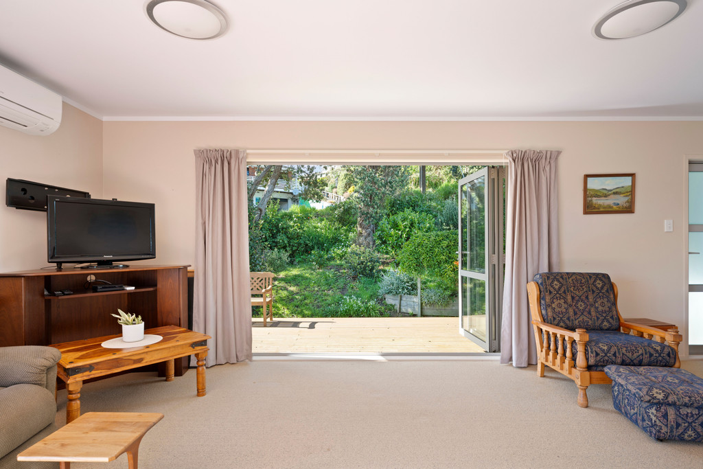 A Summer Story near the Sea