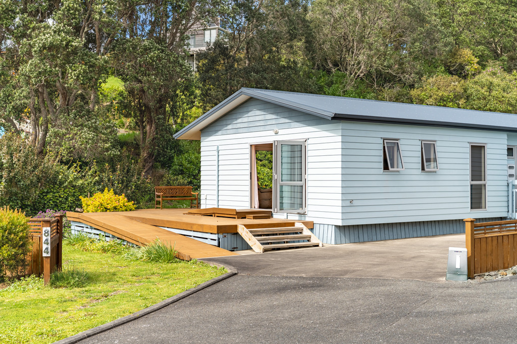 Heart of Waipu Cove, Easy Coastal Living