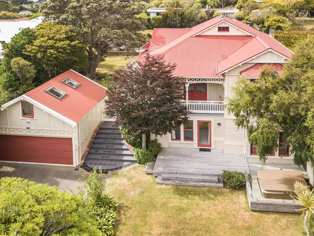 011_Open2view_ID570396-11_Trelissick_Crescent