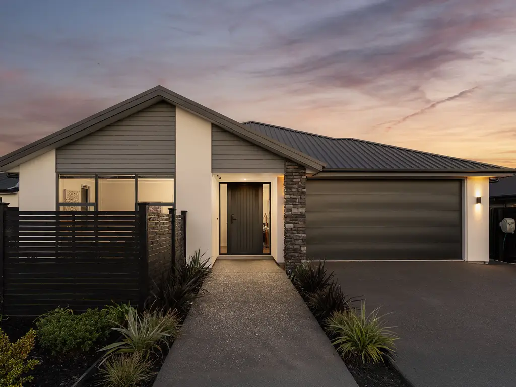 11EastmanDriveTwilight1