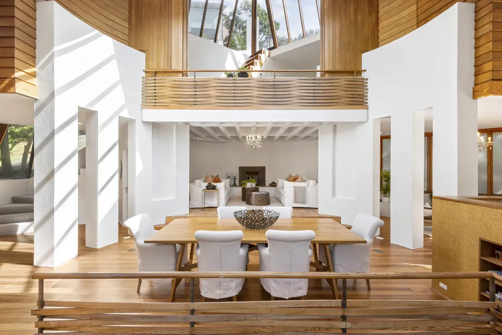 Parnell Entry with Architectural Pedigree