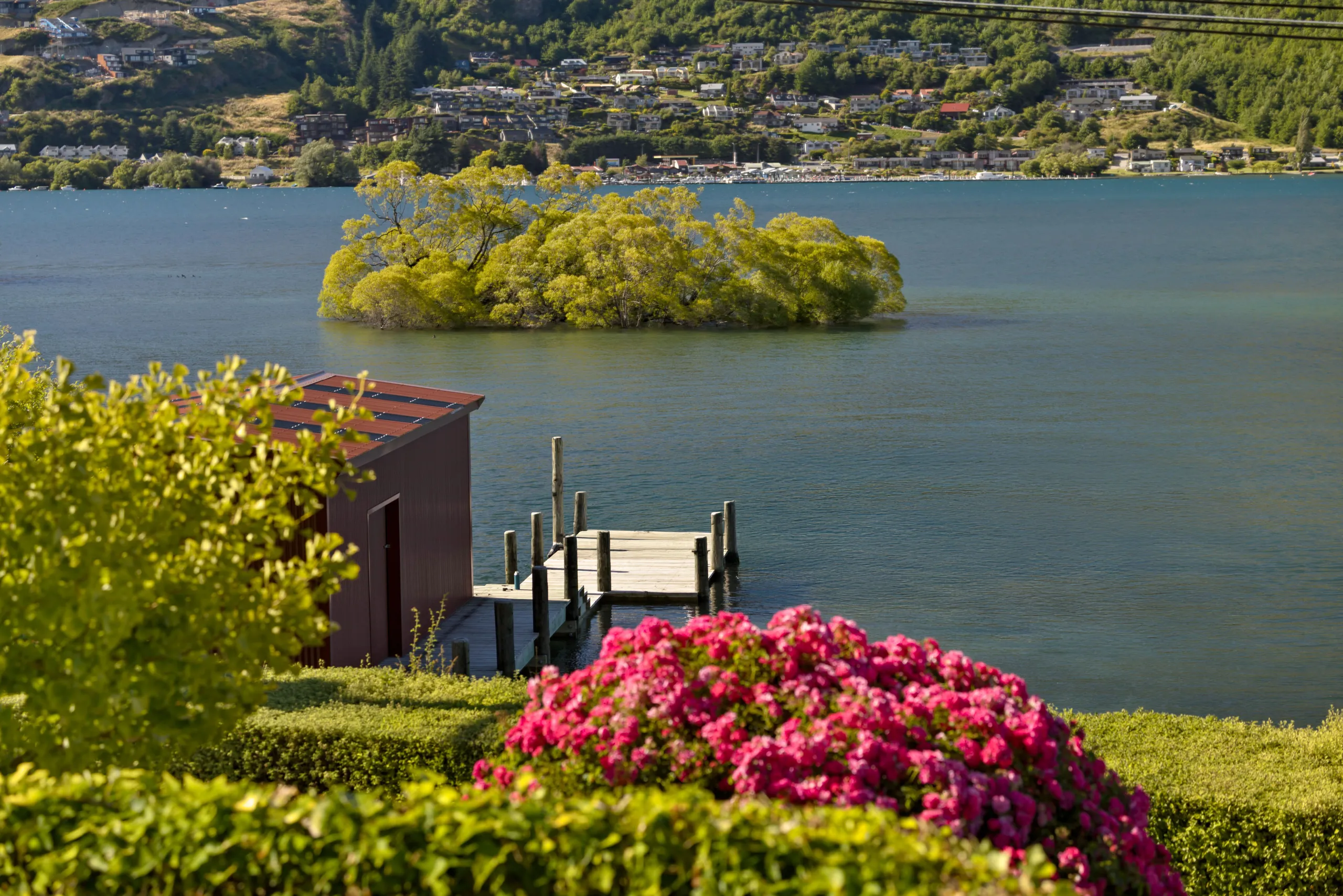 24 Willow Place and 117 Peninsula Road, Kelvin Heights, Queenstown