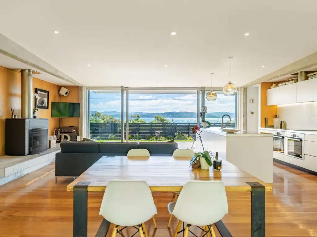 24 - Muritai Road (505)