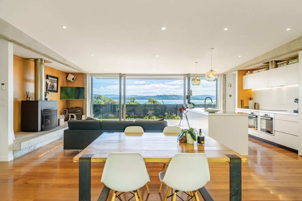 Chic Coastal Living