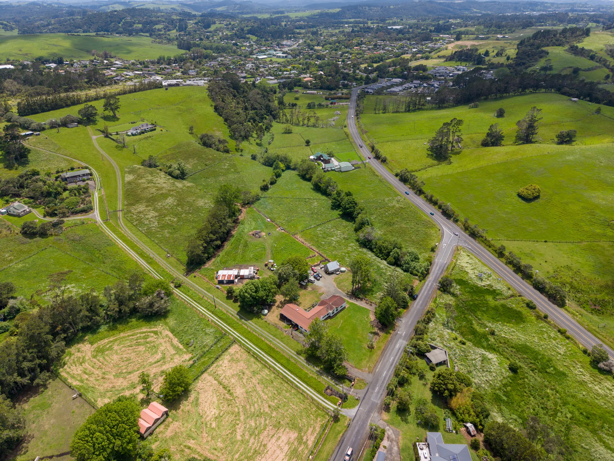 10 Taha Road, Waimauku, Rodney