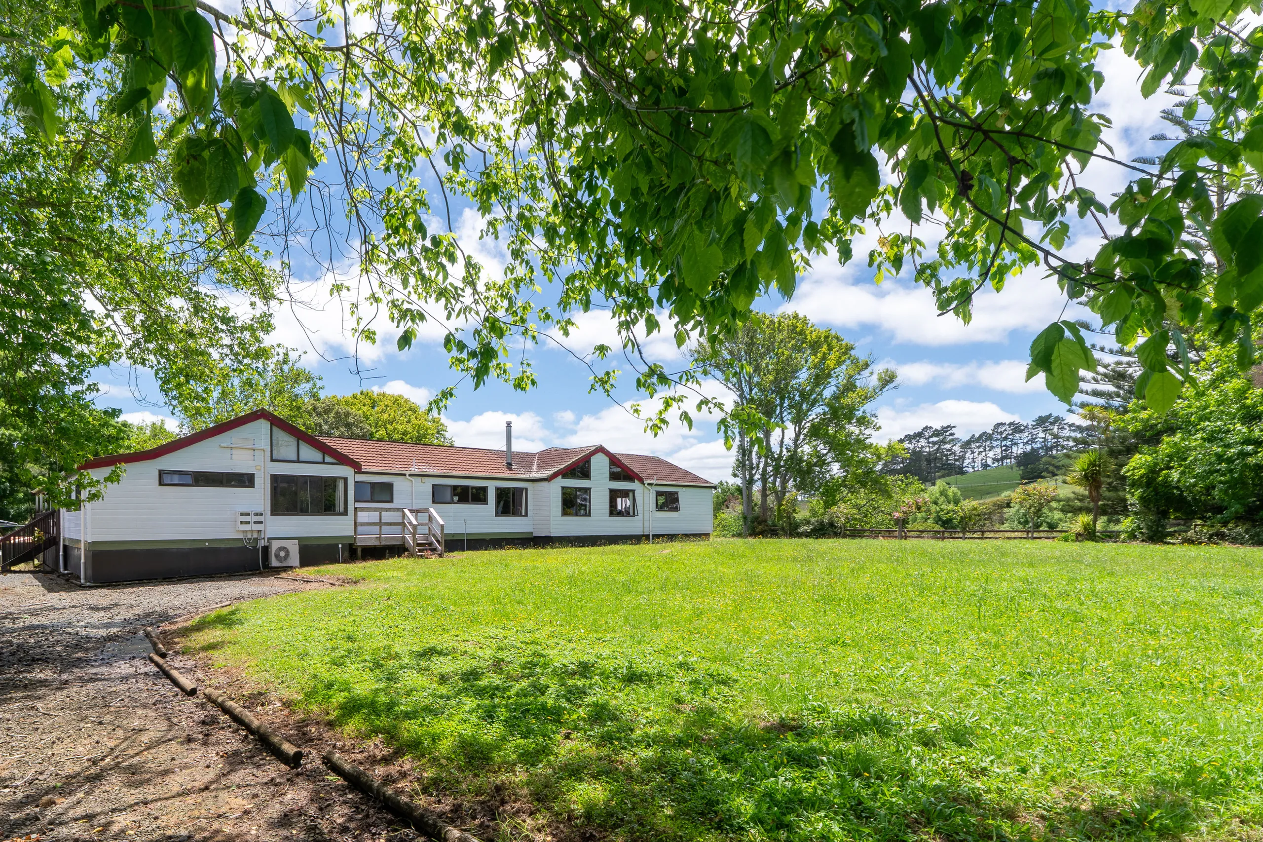 10 Taha Road, Waimauku, Rodney
