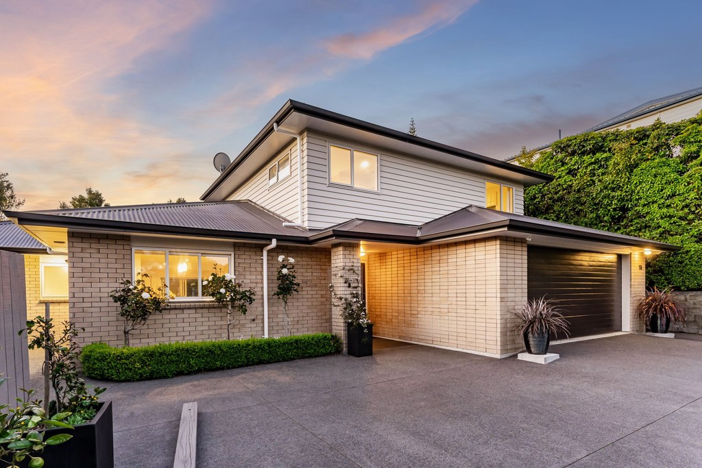 Modern Family Living in Khandallah