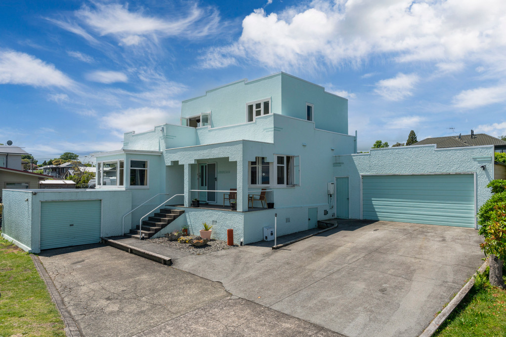 Space, Style and Stunning Views