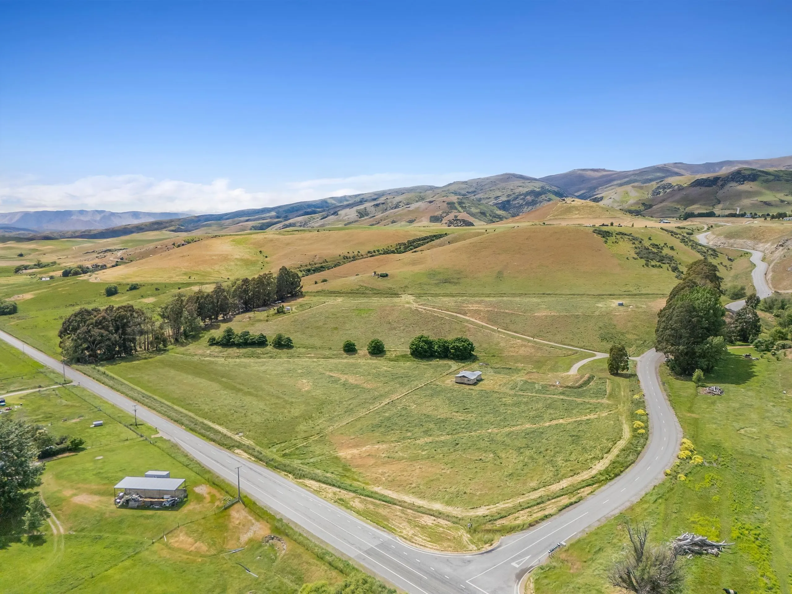 Cnr Ruffell and Ardgour Valley Roads, Tarras, Central Otago