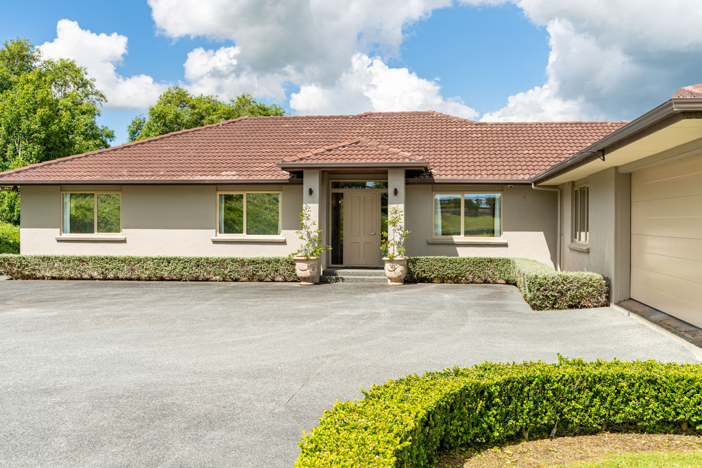 Scale and Style with Elevated Views