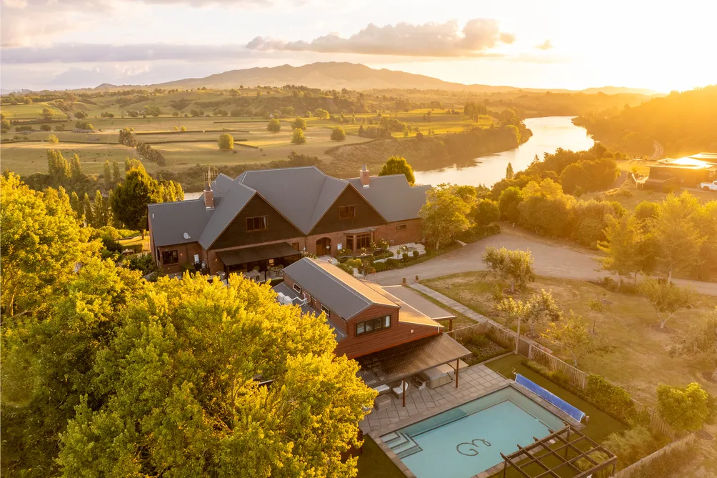 Golden Hour Views at Karapiro Manor