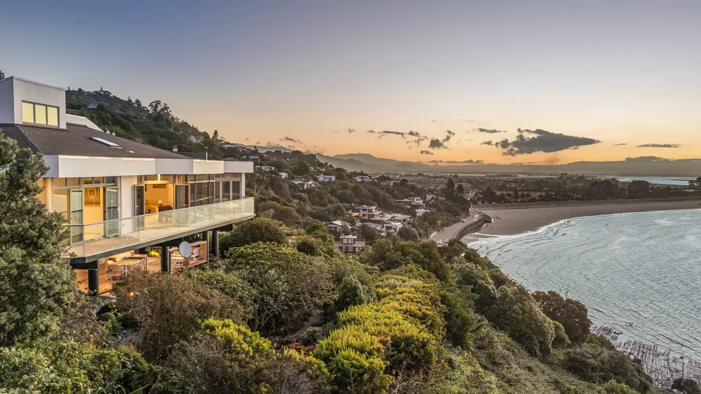 A Home Framed by the Sea