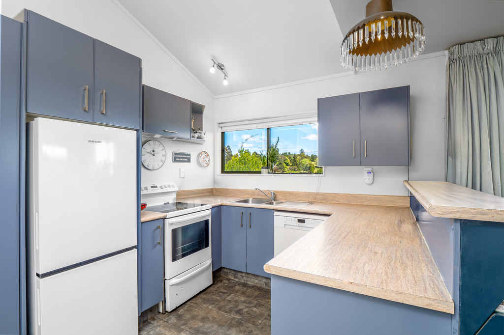 Easy-Care Living with Golf Course Views