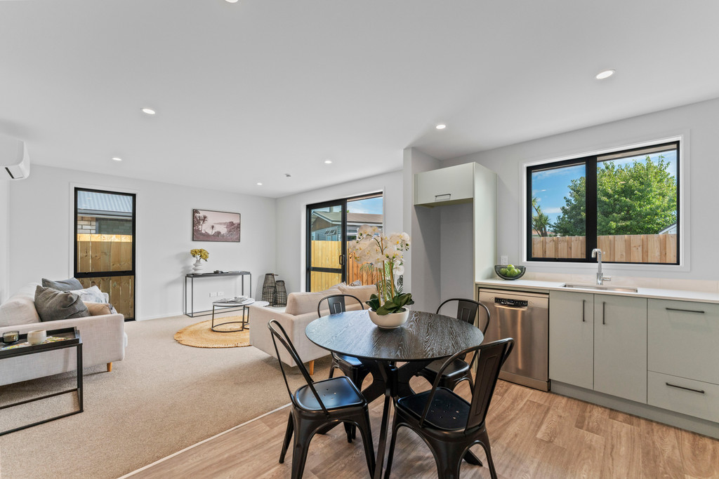 Simplify Life in these Stylish New Homes