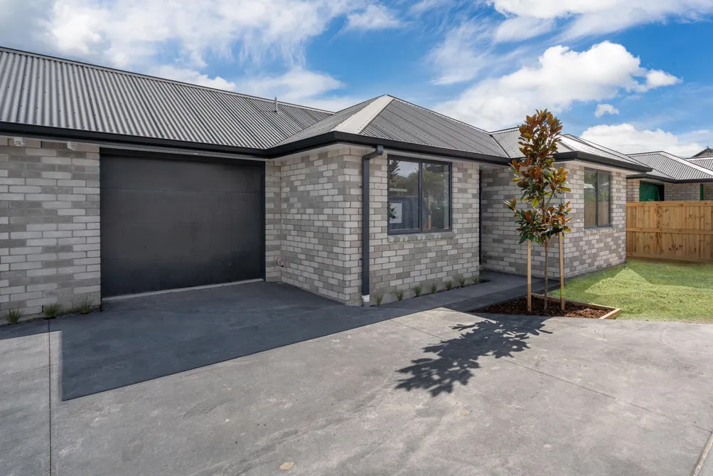 Simplify Life in these Stylish New Homes