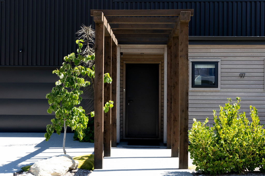 The Home and Income You’ve Been Waiting For!