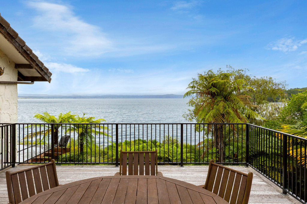 Absolute Lakefront From Front Door to Lake’s Edge