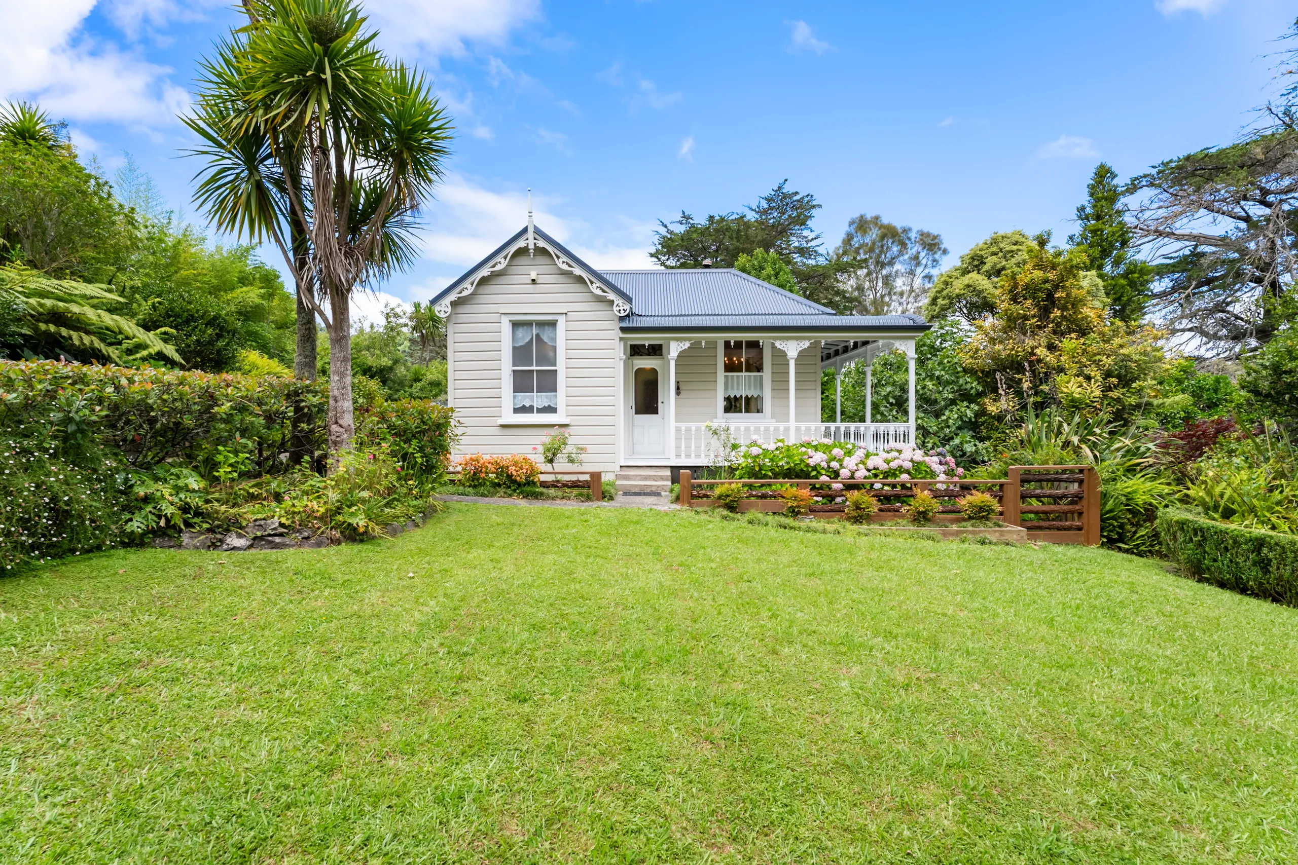 200 Huia Road, Titirangi, Waitakere City