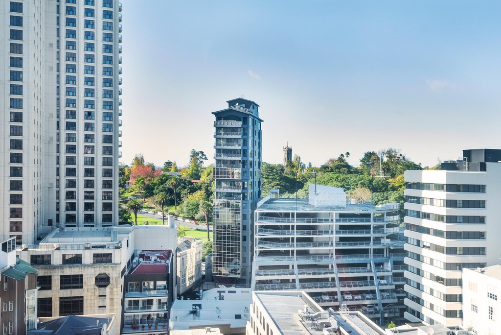 Penthouse Full Floor - FOR SALE