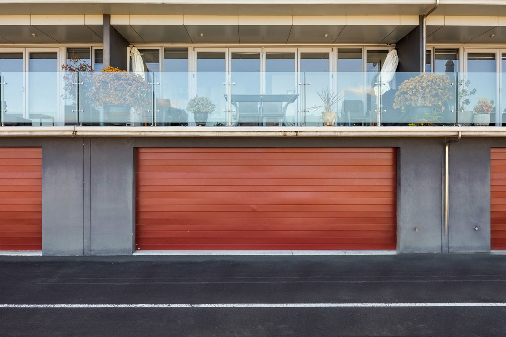 Trackside living at its best.