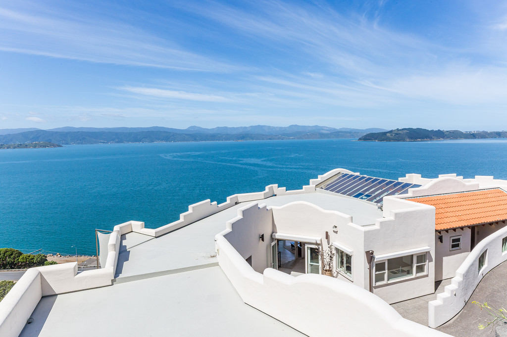 Middle Harbour -
New Zealand