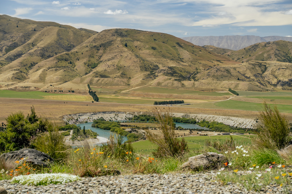Stunning Views, Spacious Home and Serious Shed