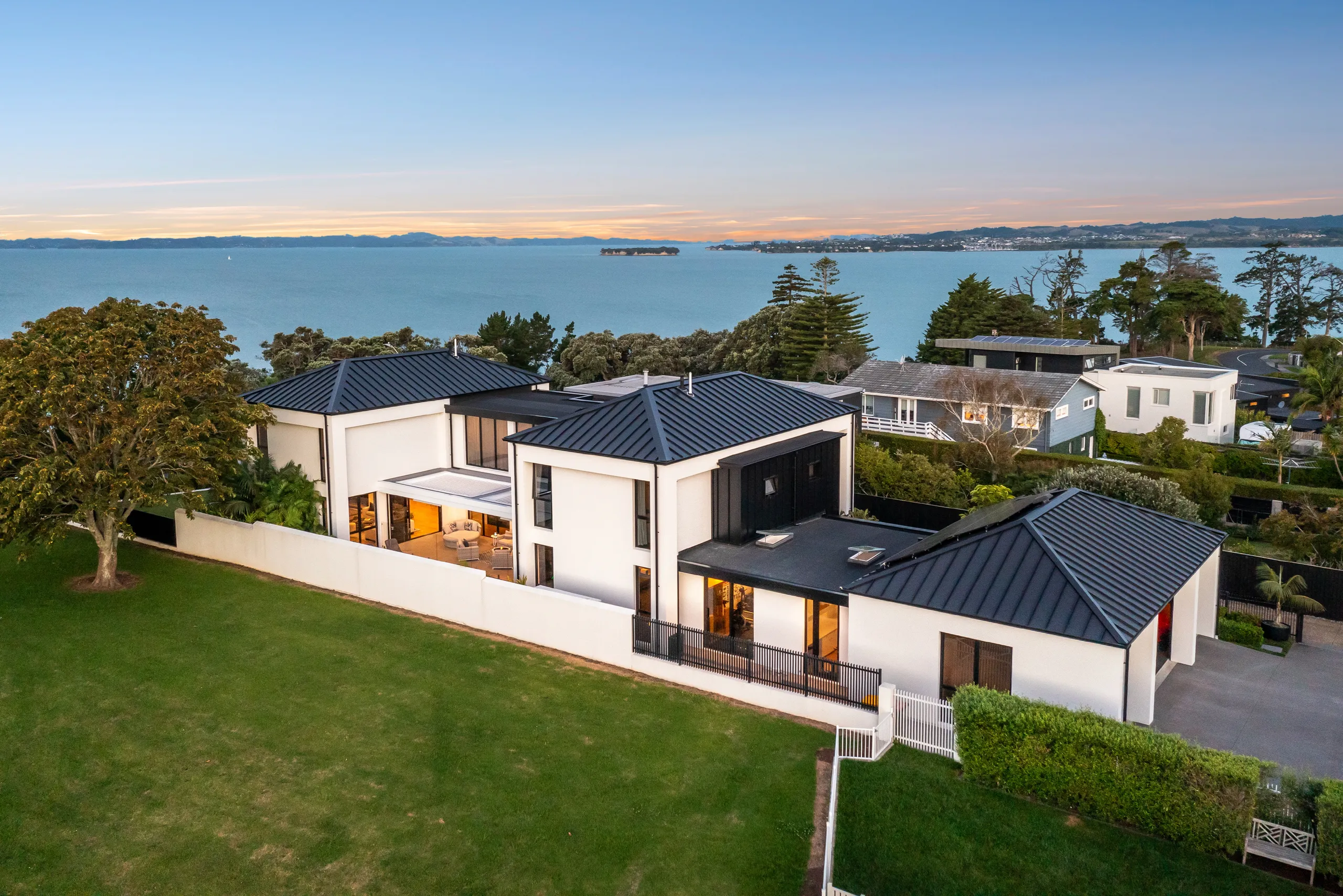 90 Marine Parade, Mellons Bay, Manukau City