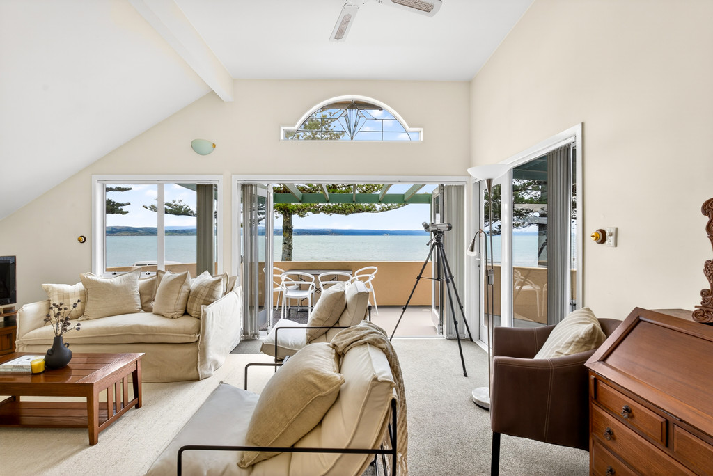 A Compelling Waterfront Offering