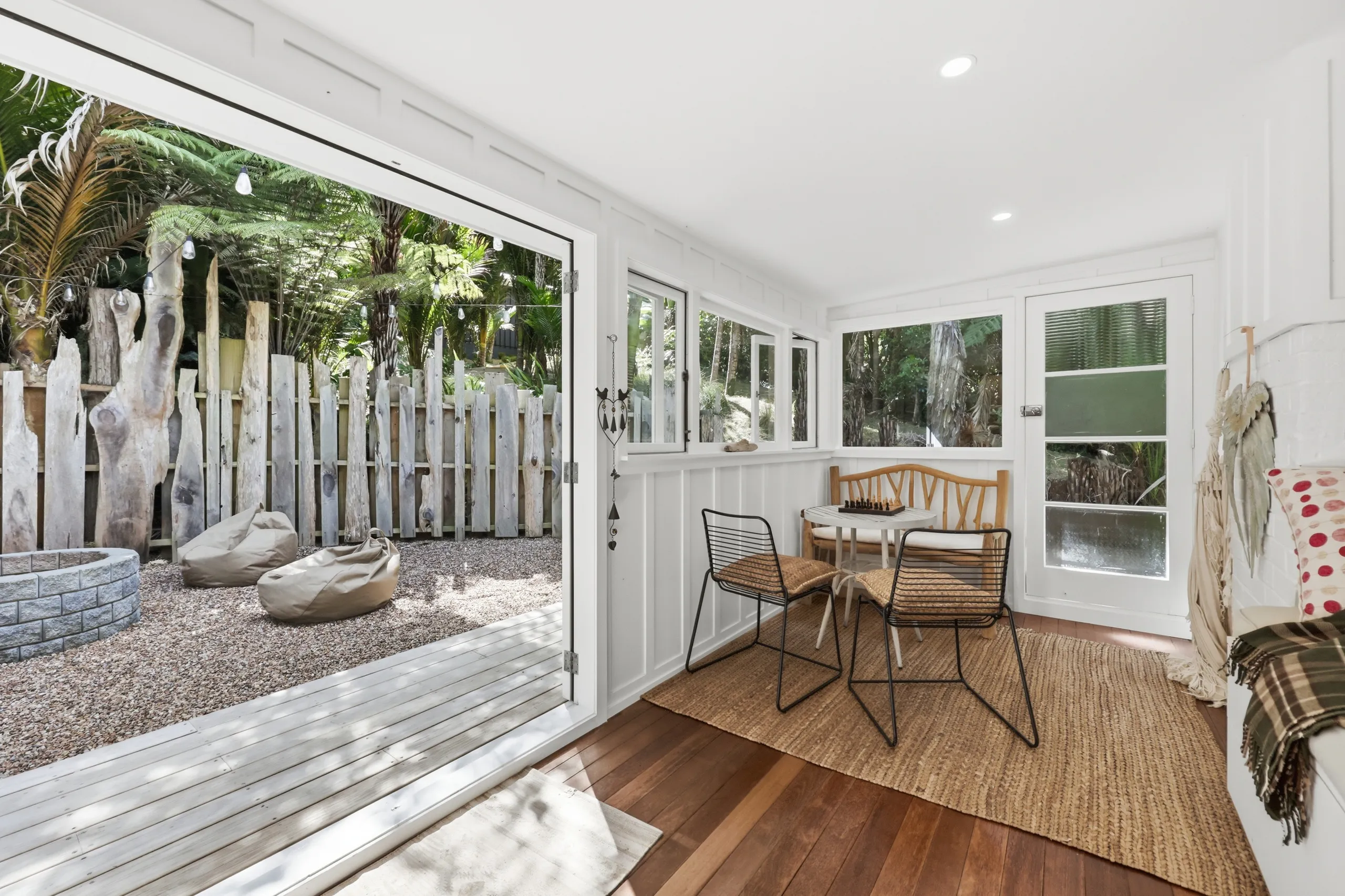 19 Crescent Road West, Ostend, Waiheke Island