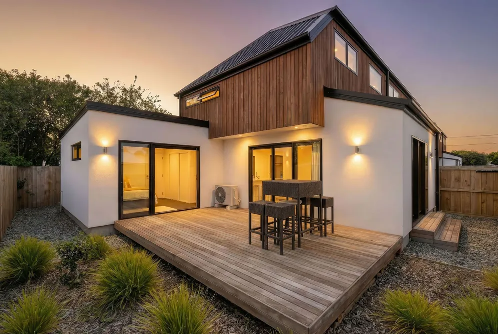 Motivated Vendor – Prime Location