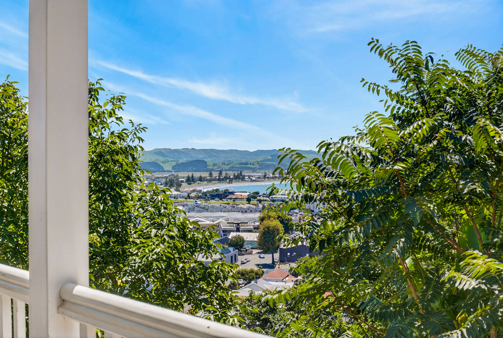 Denholm Delivers - Sea Views