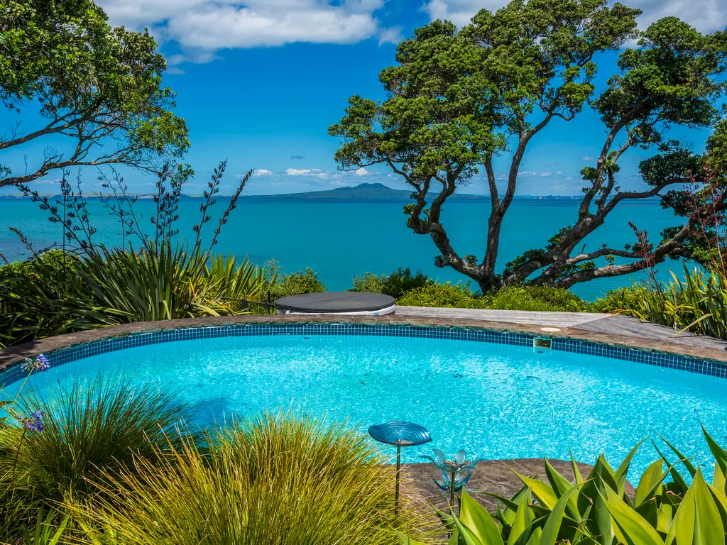 039_Open2view_ID586619-62_Sharon_Road