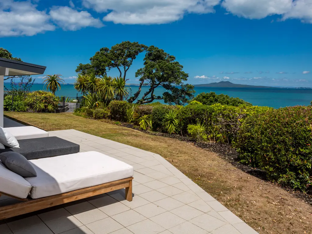 058_Open2view_ID586619-62_Sharon_Road