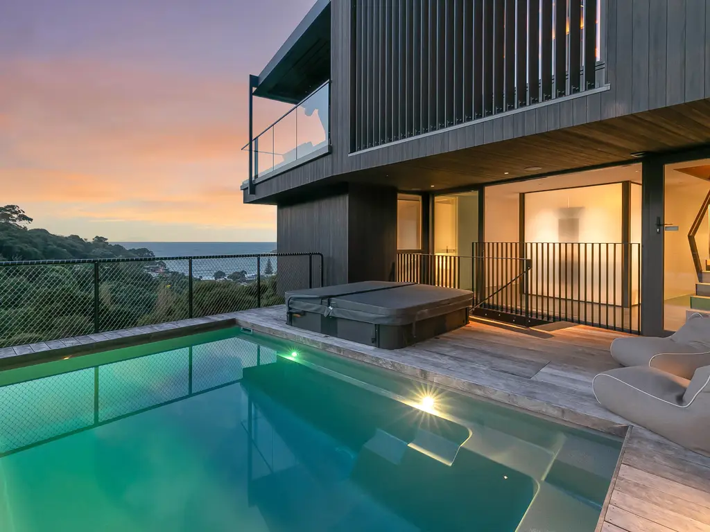 41D Tiri View Road -35 dusk
