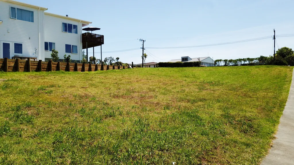 A Coastal Place to Unwind