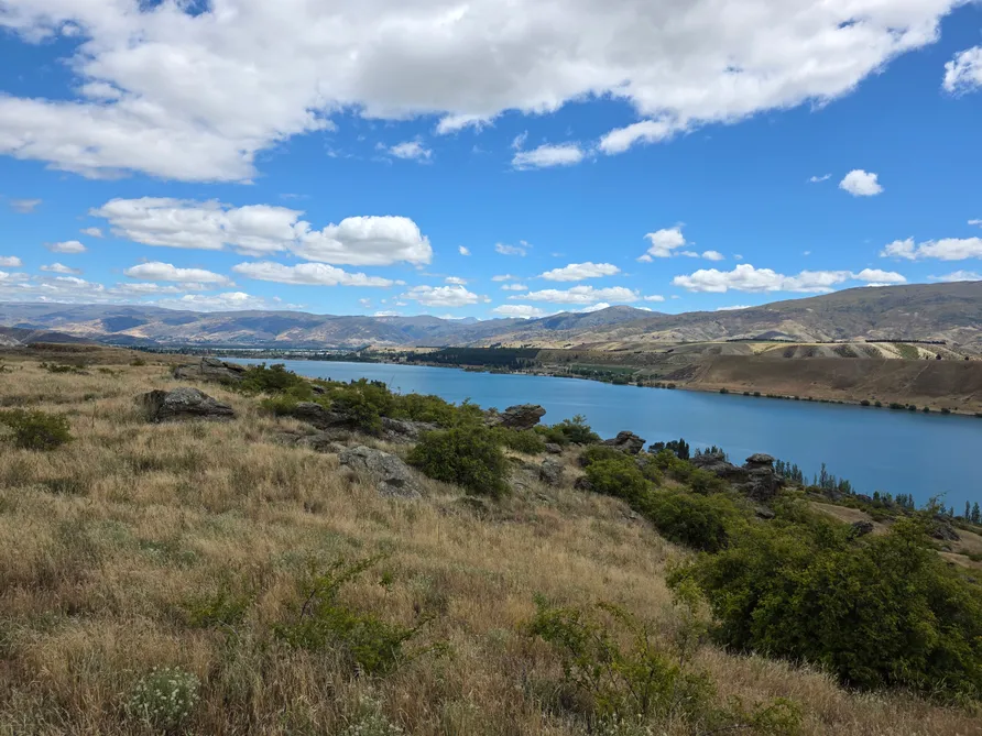 Iconic Views – Inviting Lifestyle