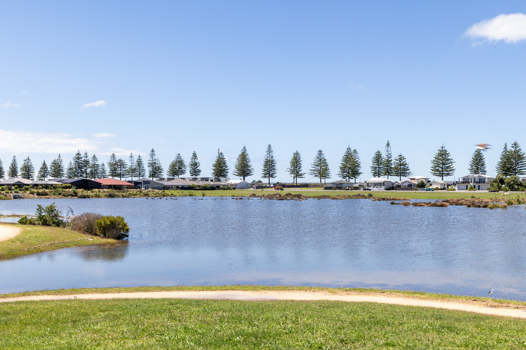 Immaculate, Private Position, Effortless Lifestyle