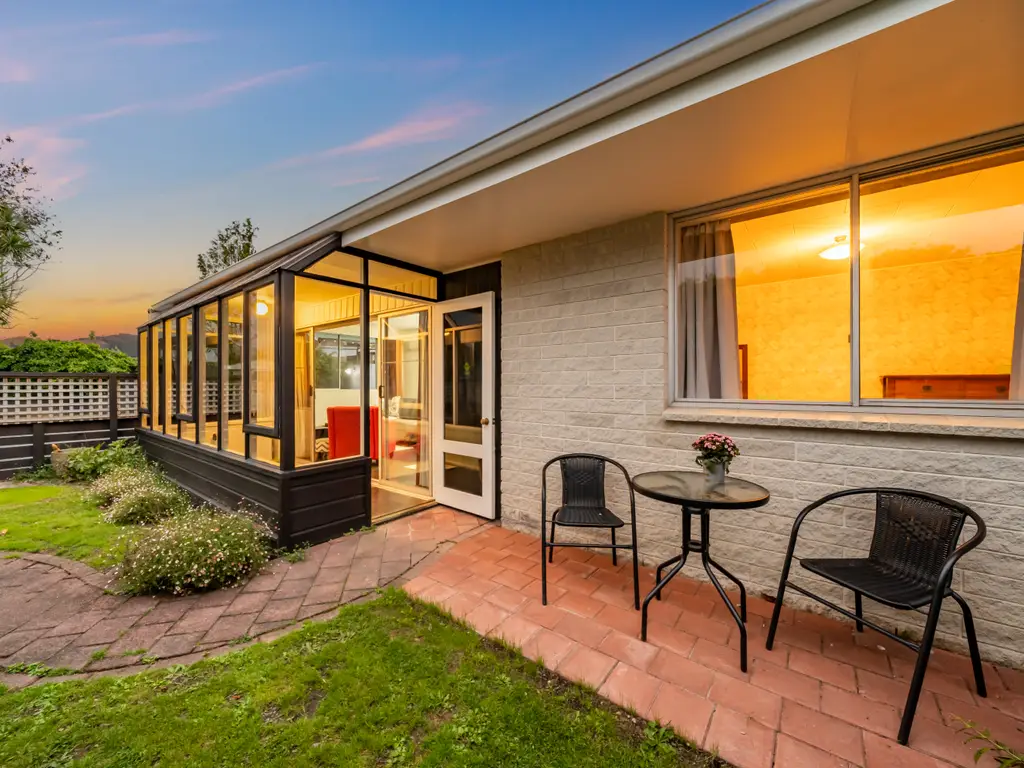 04 - Royal Street (3-45) - Twilight