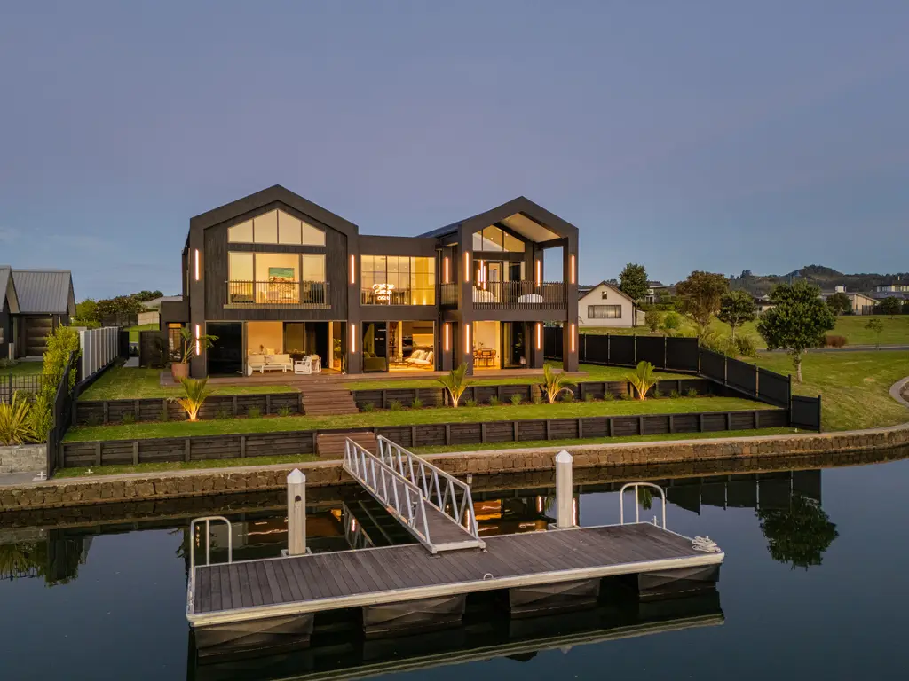 91 Leeward Drive-72