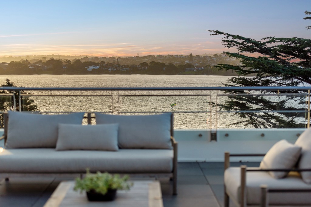 Golden Mile Lakefront