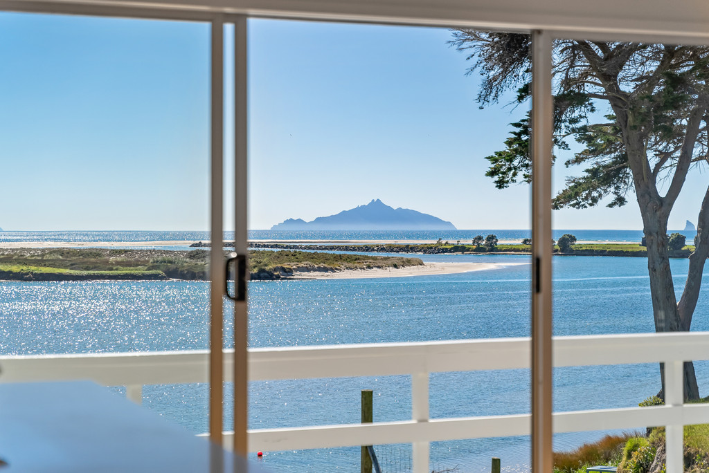A Place to Grow, Laugh and Live by the Sea