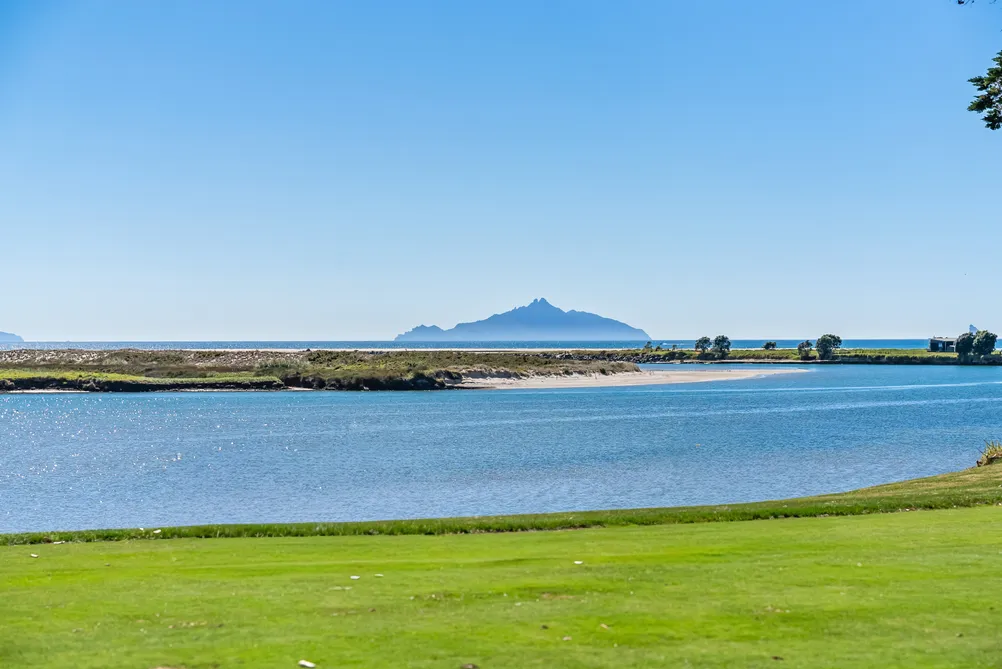 Waterfront Living with Endless Summer Appeal